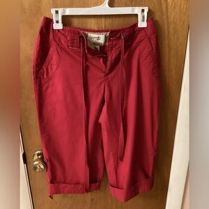ST John’s Bay Red crop pants size 4.